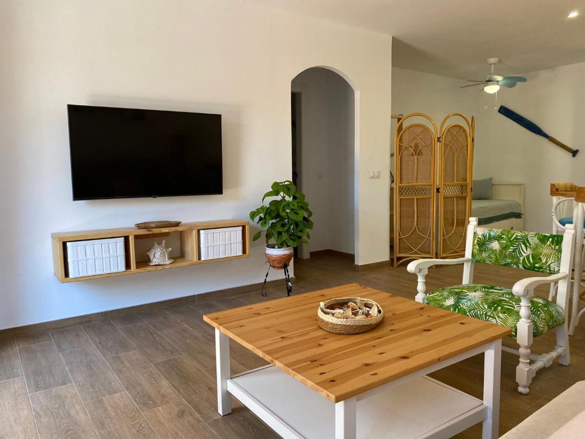 Apartamento La Carihuela Torremolinos Bagian luar foto
